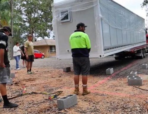 Aussie makes $400 a week by renting out unusual home